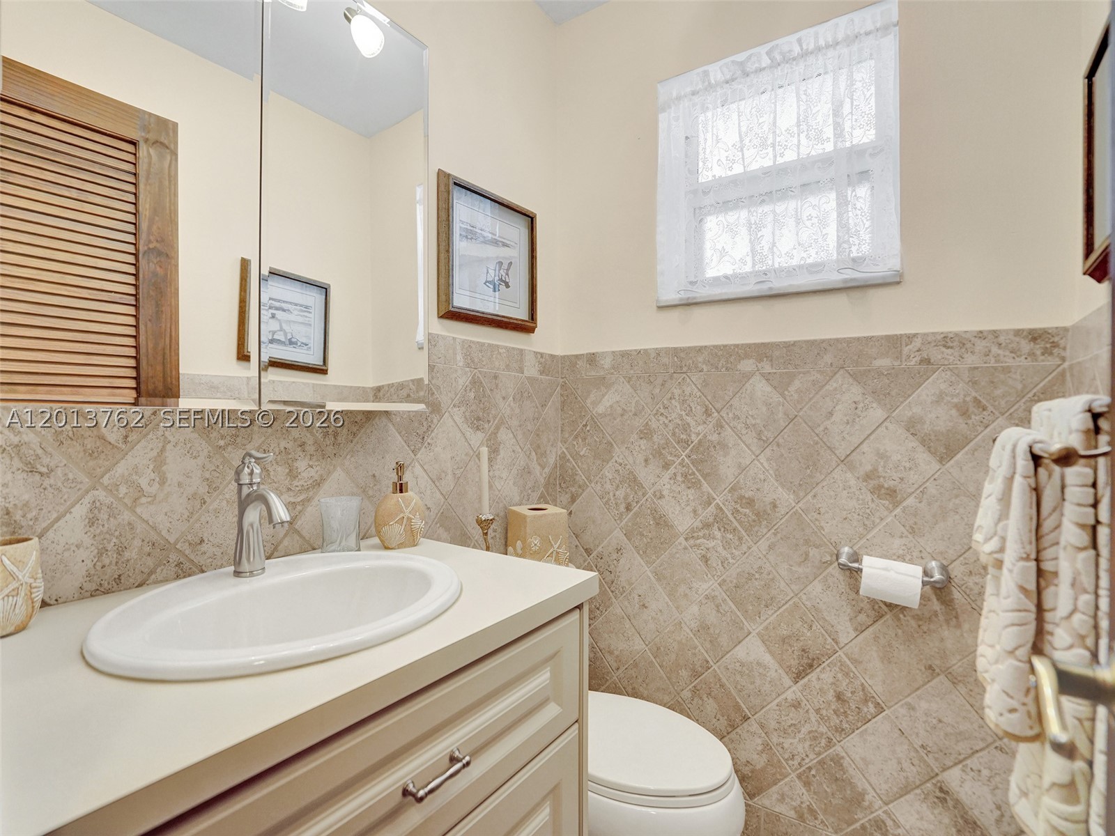 2600 Diana Dr 105 Property Photo 10