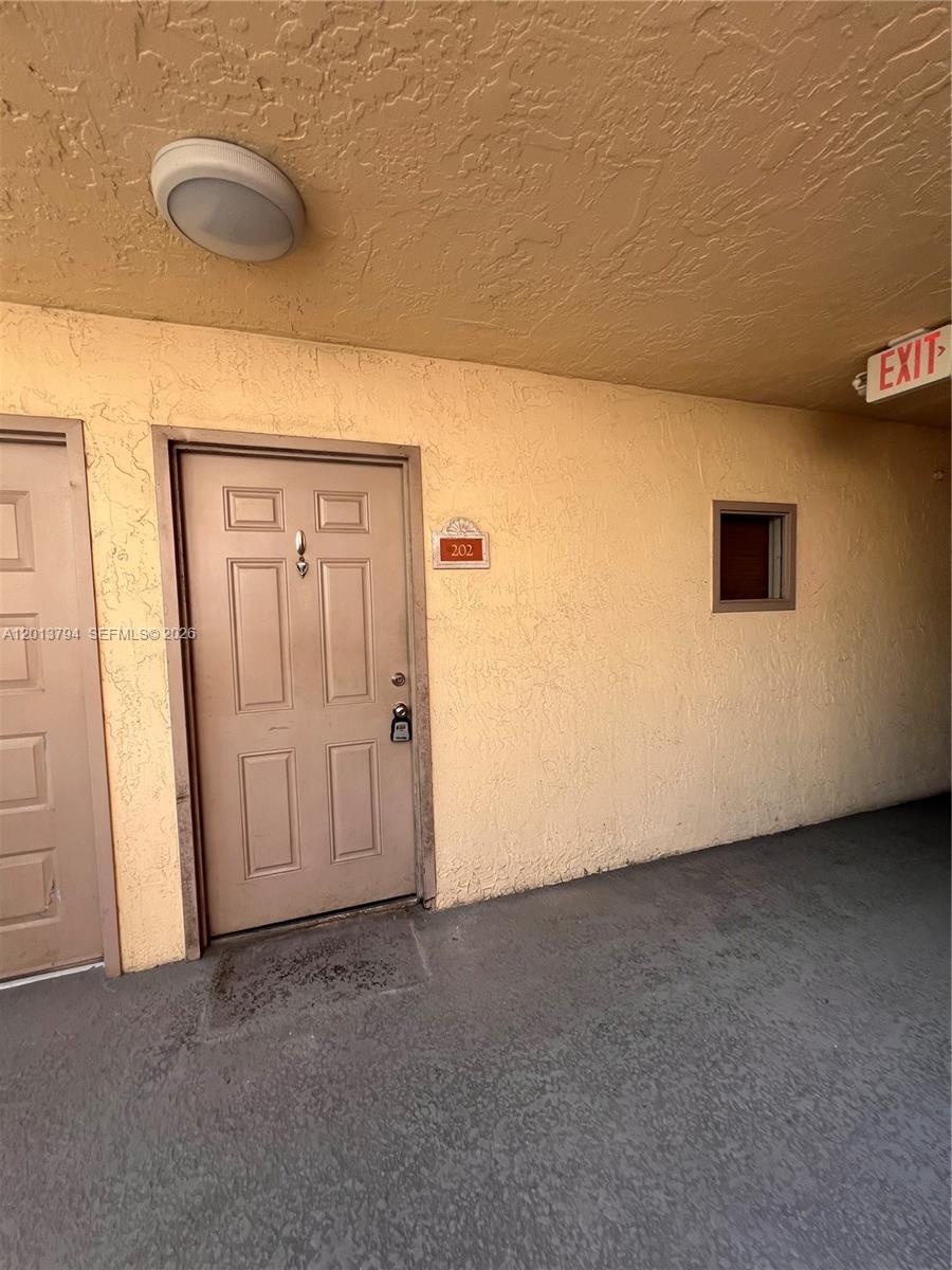 8373 Lake Dr 202 Property Photo 6