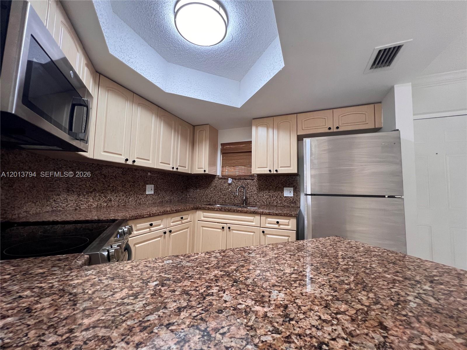 8373 Lake Dr 202 Property Photo 11