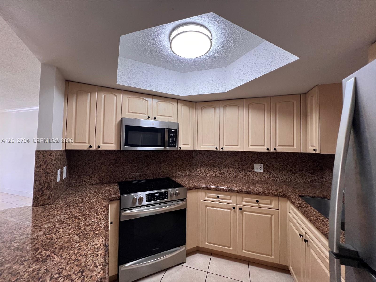 8373 Lake Dr 202 Property Photo 12