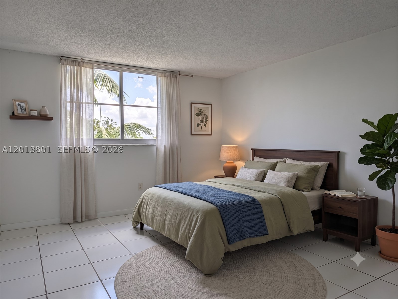 210 Sea View Dr 405 Property Photo 2