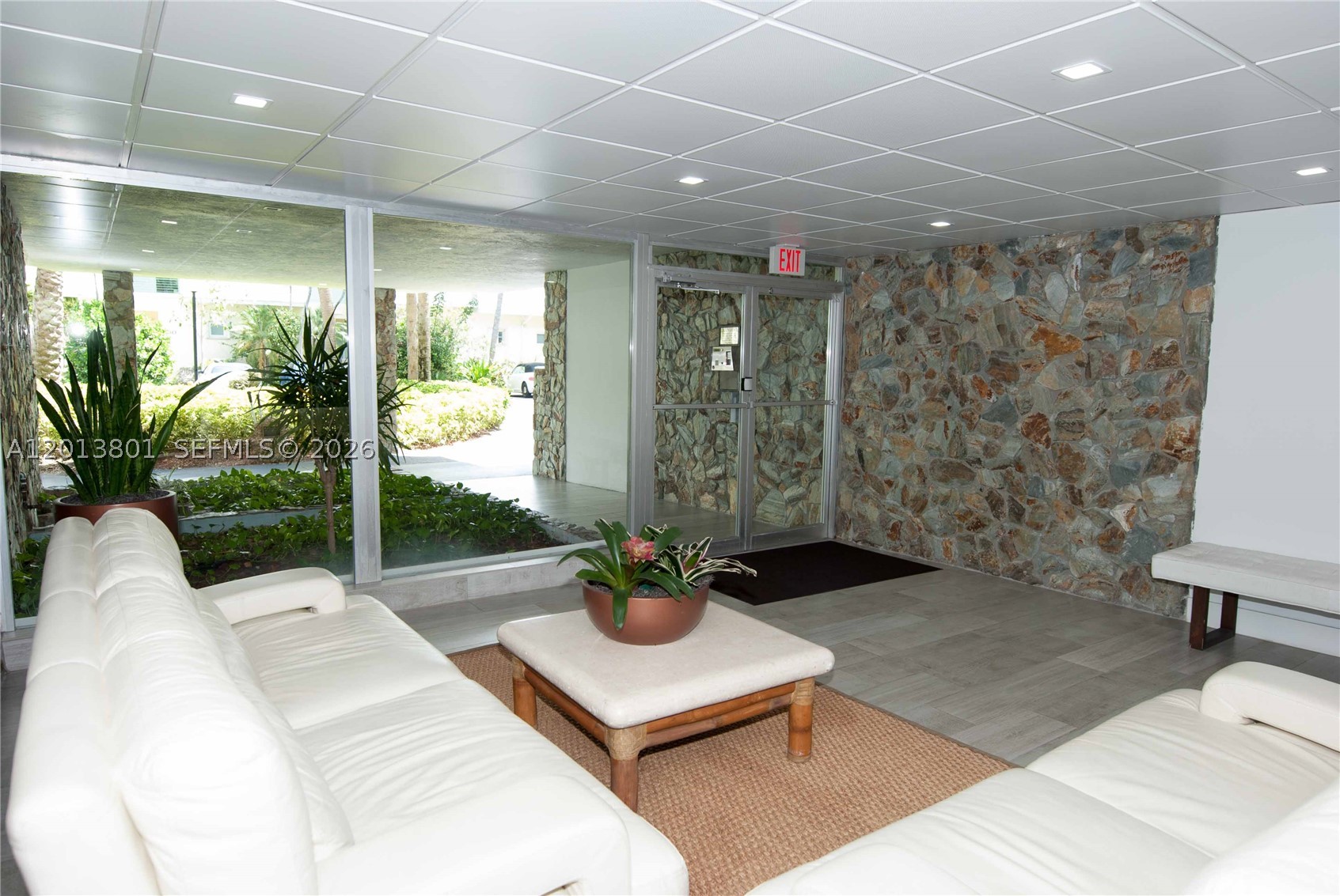 210 Sea View Dr 405 Property Photo 14