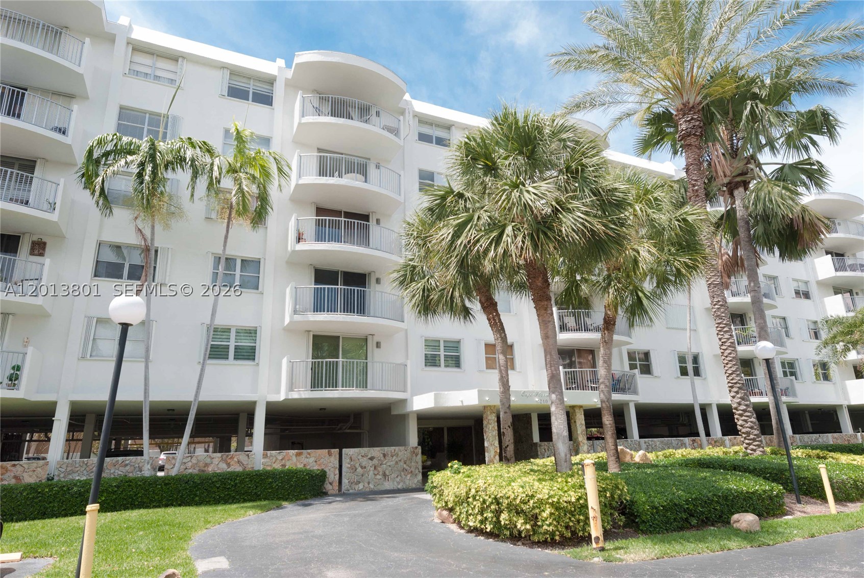 210 Sea View Dr 405 Property Photo 16