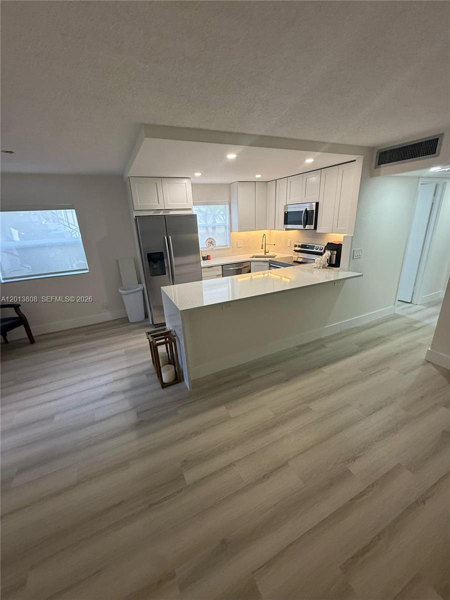 200 E Monaco E 200 Property Photo 1