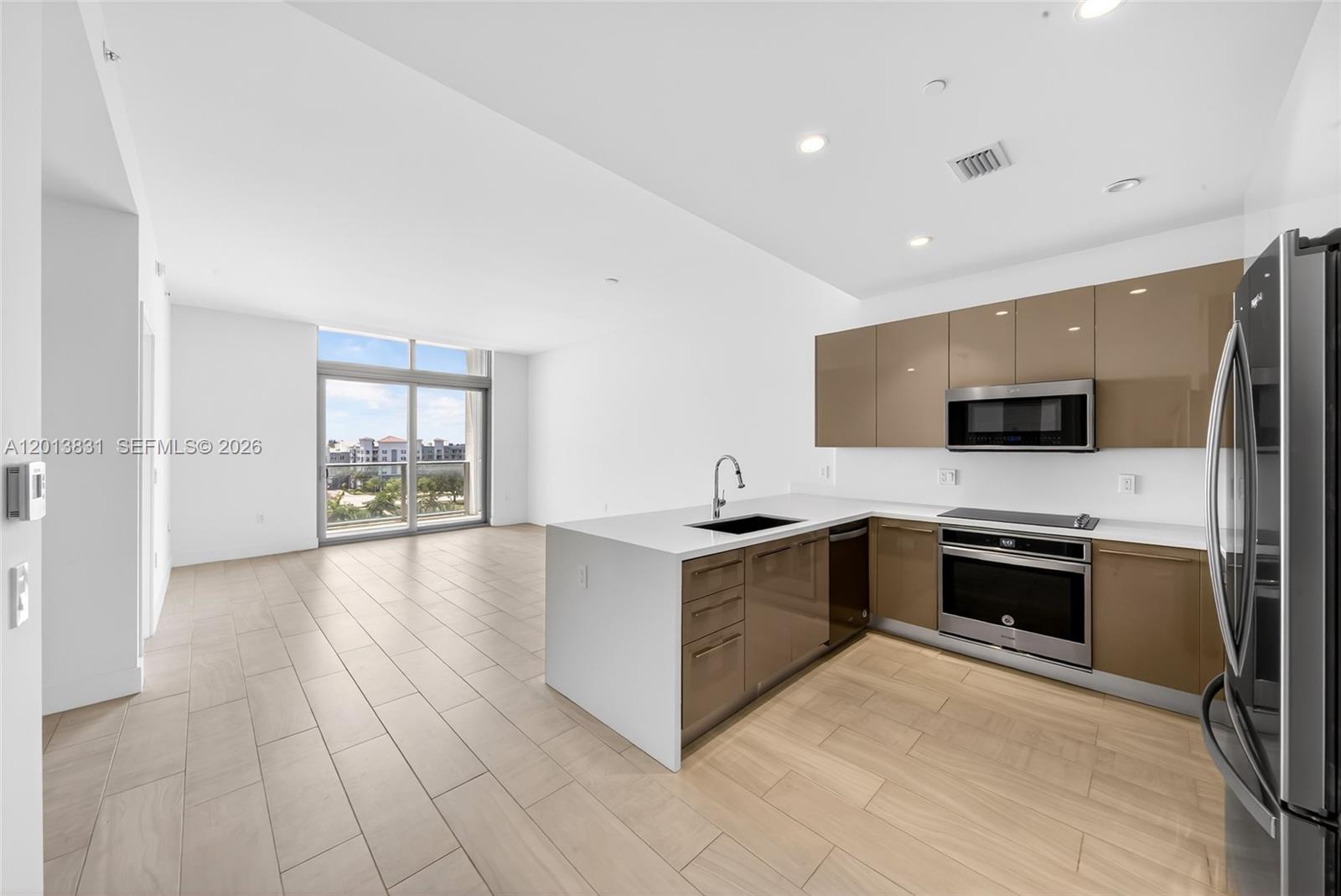 2000 Metropica Way 615 Property Photo 2