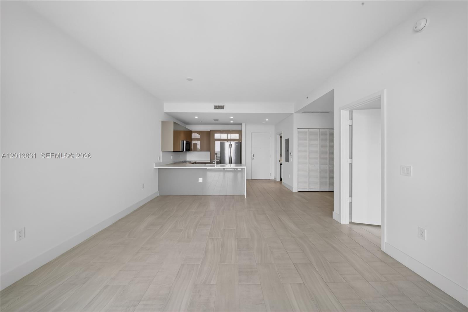 2000 Metropica Way 615 Property Photo 15