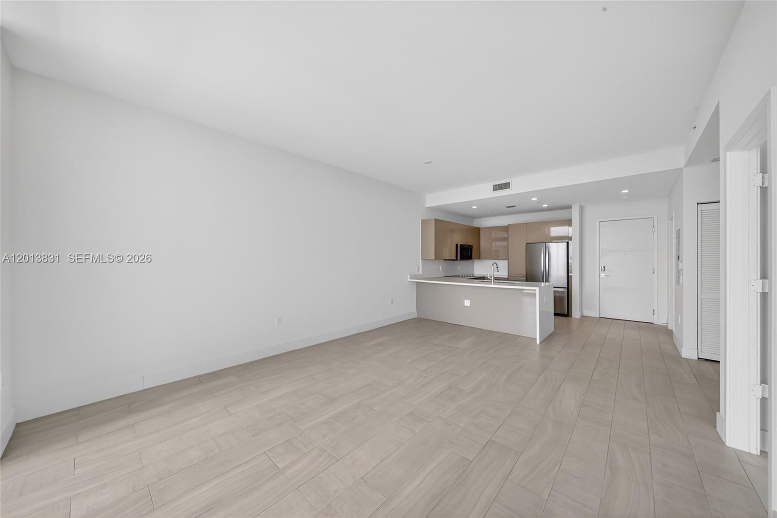 2000 Metropica Way 615 Property Photo 16