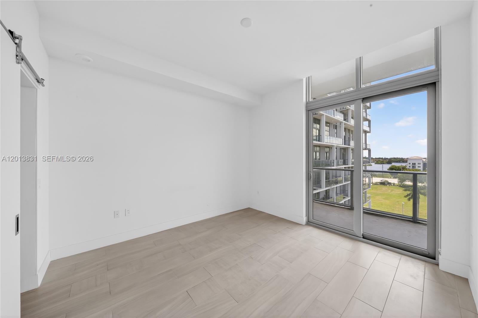 2000 Metropica Way 615 Property Photo 18