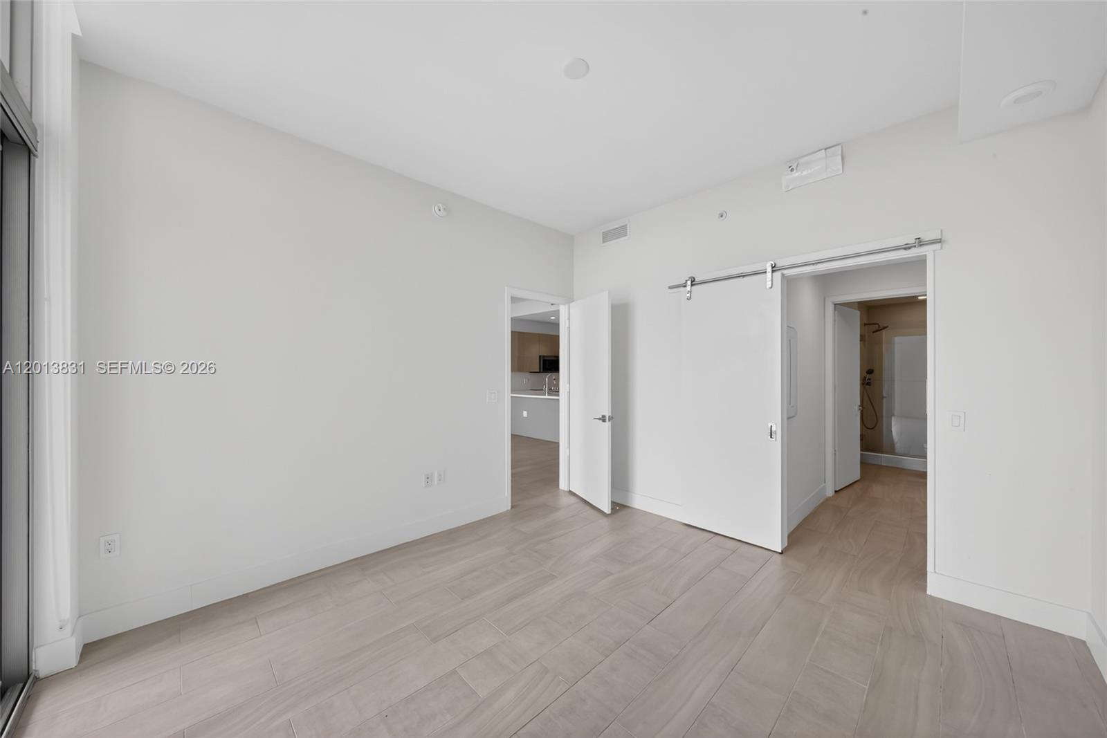 2000 Metropica Way 615 Property Photo 19