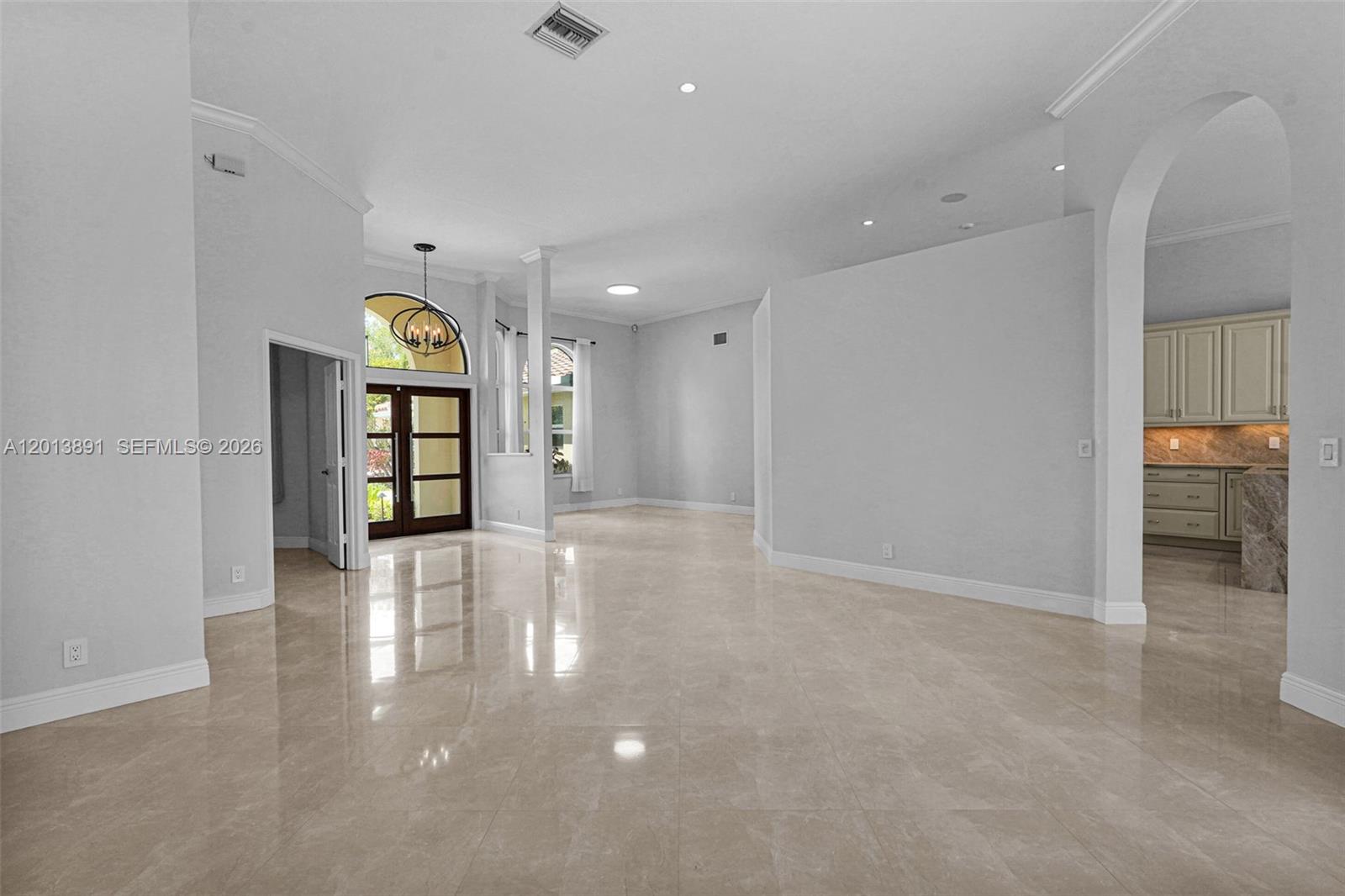 2715 Edgewater Court Property Photo 10