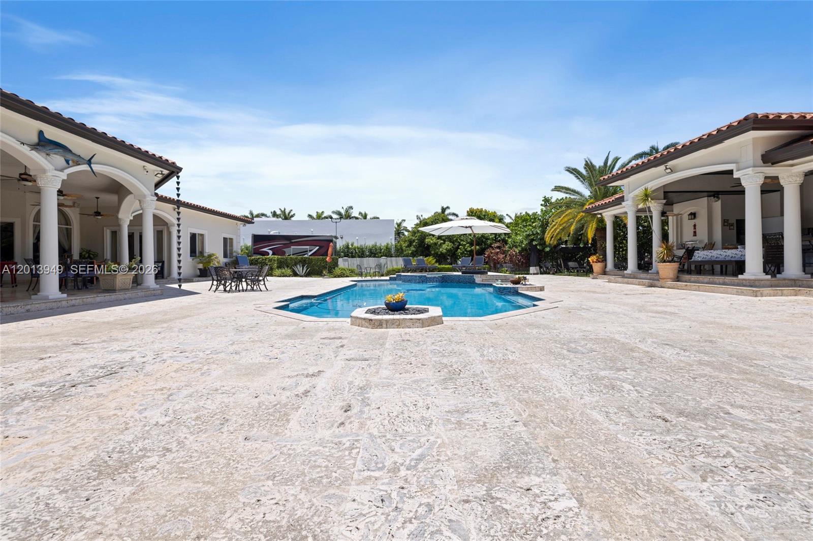 9861 Nw 135th St Property Photo 48