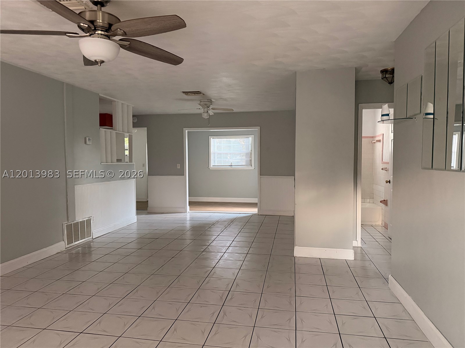 371 Sw 67th Ter Property Photo 2
