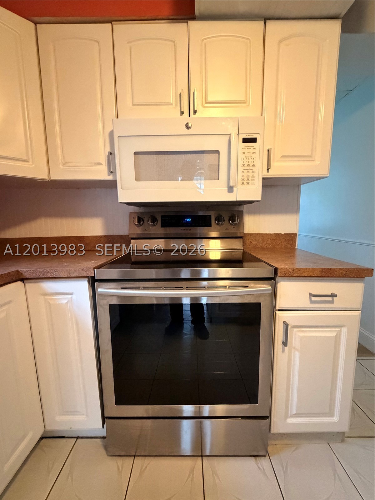 371 Sw 67th Ter Property Photo 4