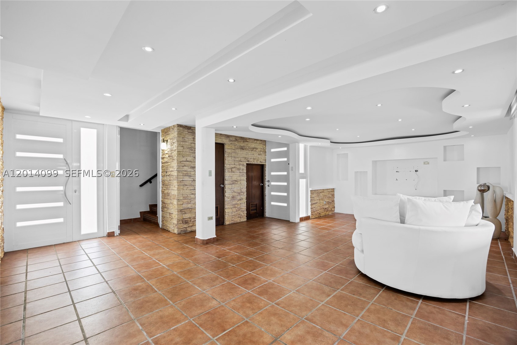 95 N Melao Property Photo 16