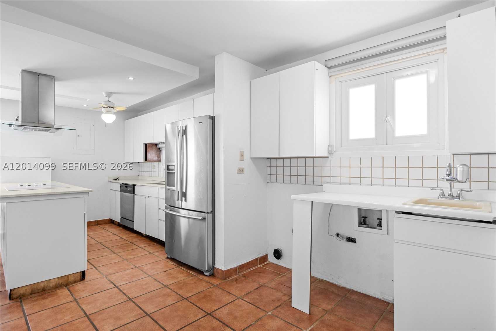 95 N Melao Property Photo 25