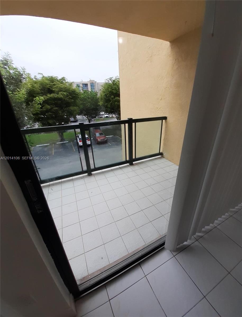 11800 Sw 18th St 314-4 Property Photo 1