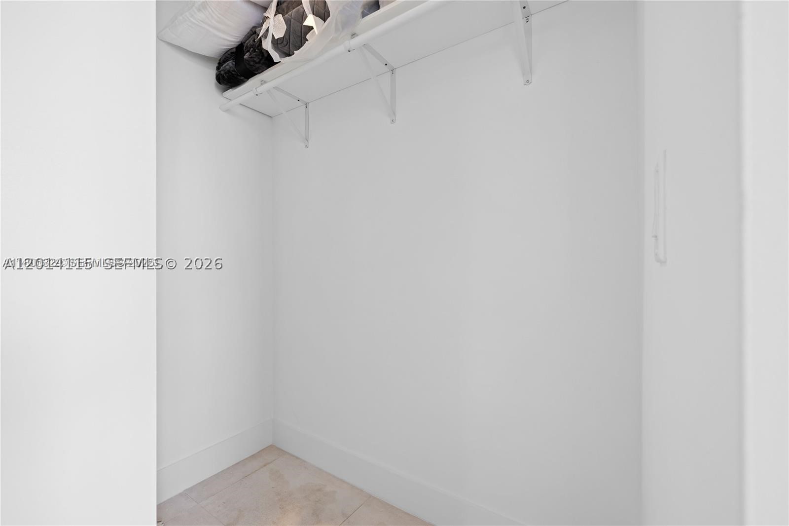 239 Sw 9th St 1502 Property Photo 12