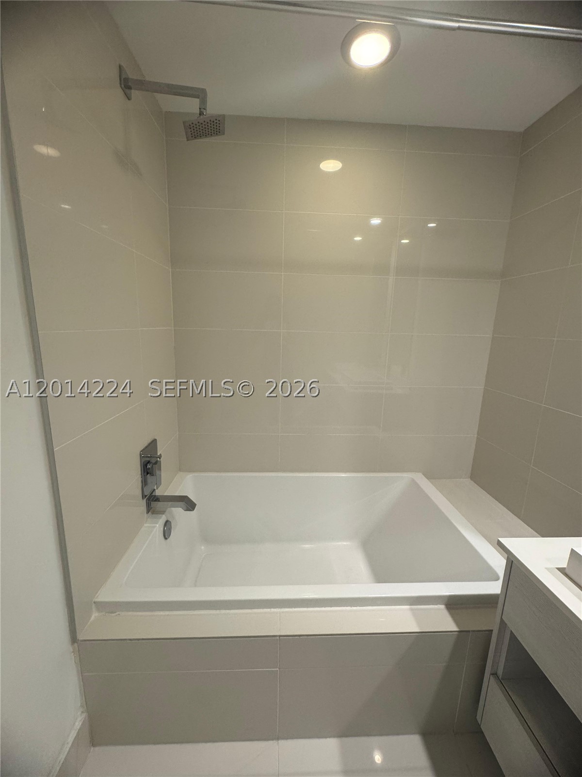 45 Sw 9th St 1104 Property Photo 7
