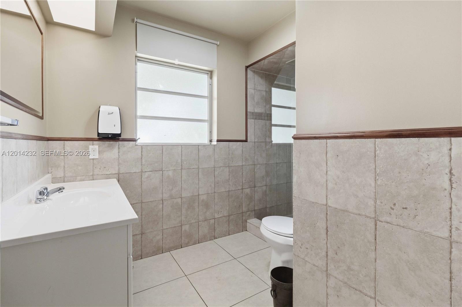 1501 Arthur St 6 Property Photo 19