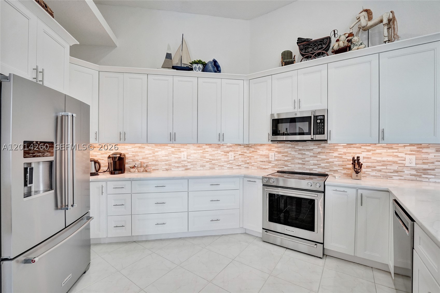 1640 Island Way Property Photo 14