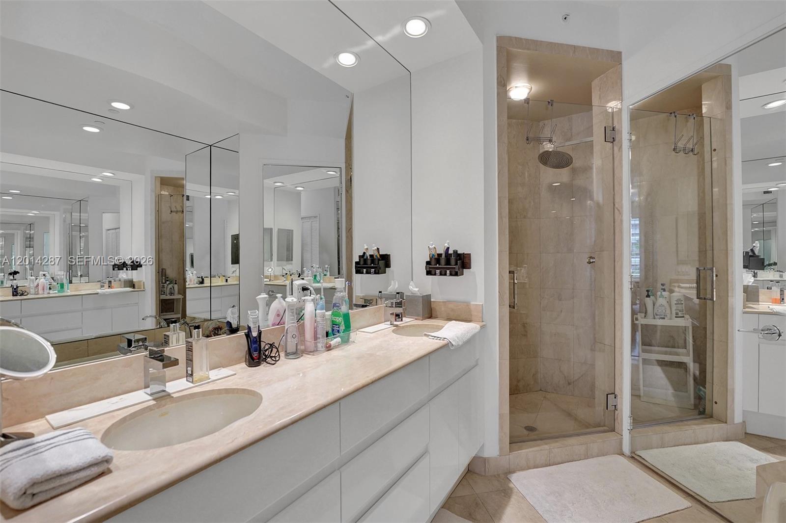 715 Crandon Blvd 406 Property Photo 6