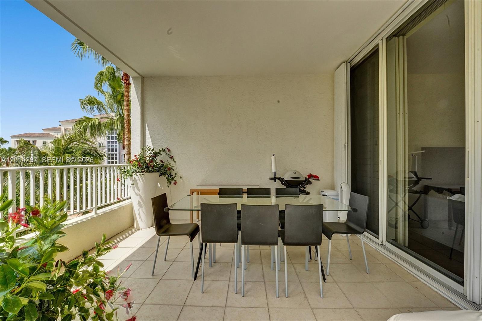 715 Crandon Blvd 406 Property Photo 12