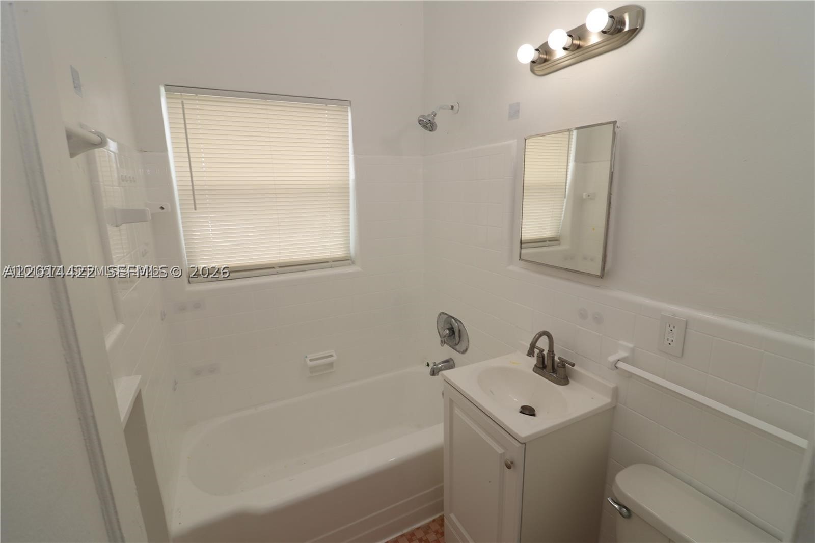 835 83rd St Property Photo 24