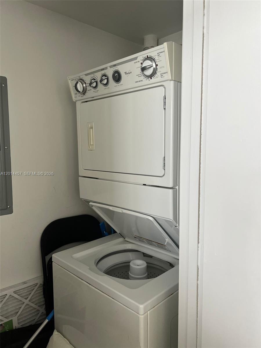 475 Brickell Ave 5508 Property Photo 7