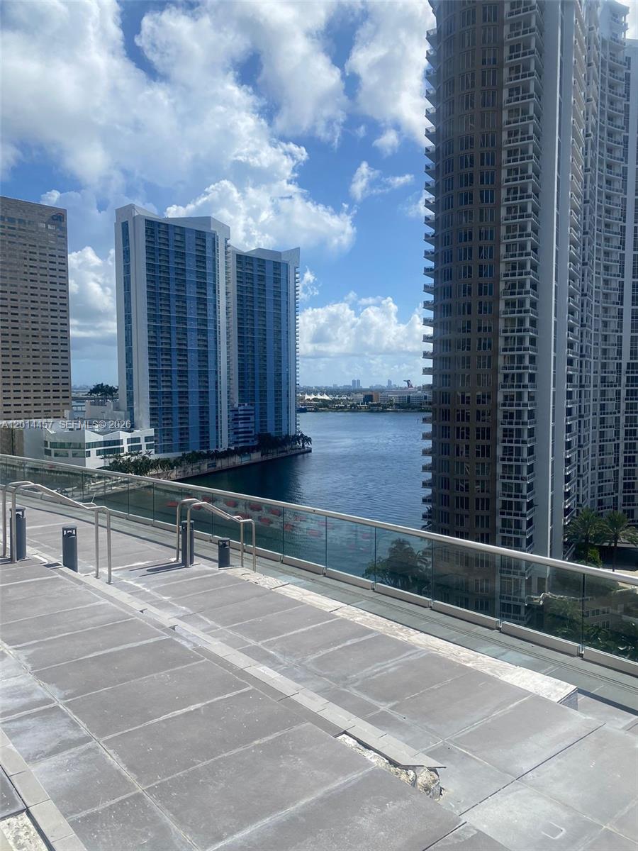 475 Brickell Ave 5508 Property Photo 12