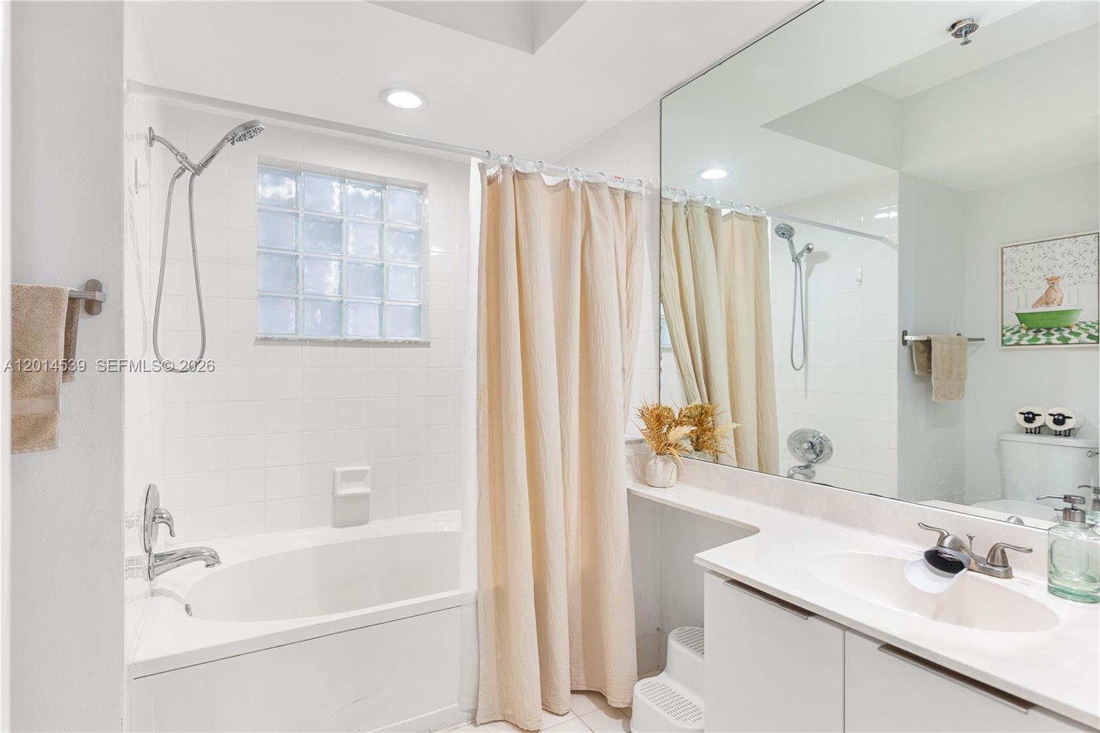 3165 Ne 184th St 6304 Property Photo 17