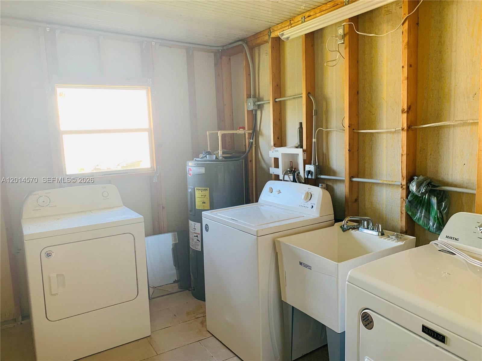 196 Jamison Ave Property Photo 16