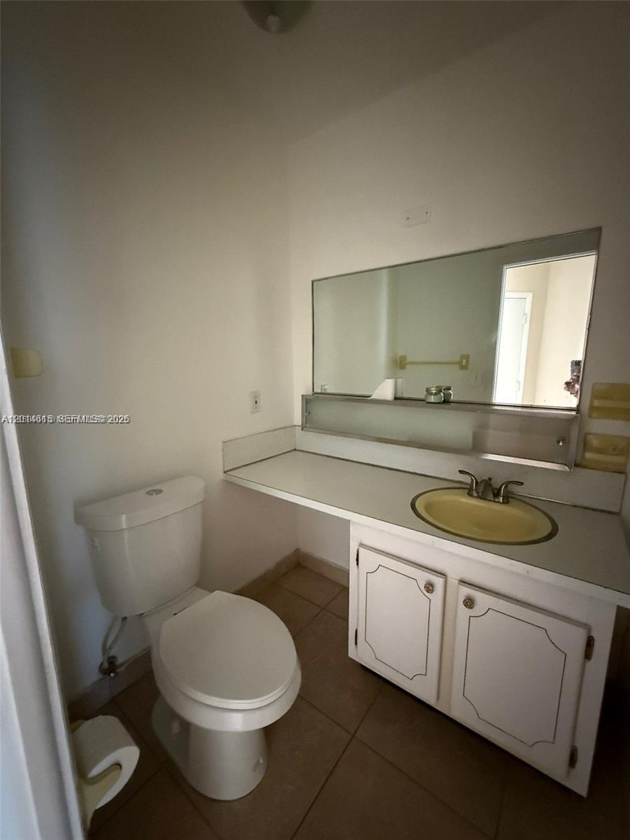18707 Ne 2nd Ave 918 Property Photo 6