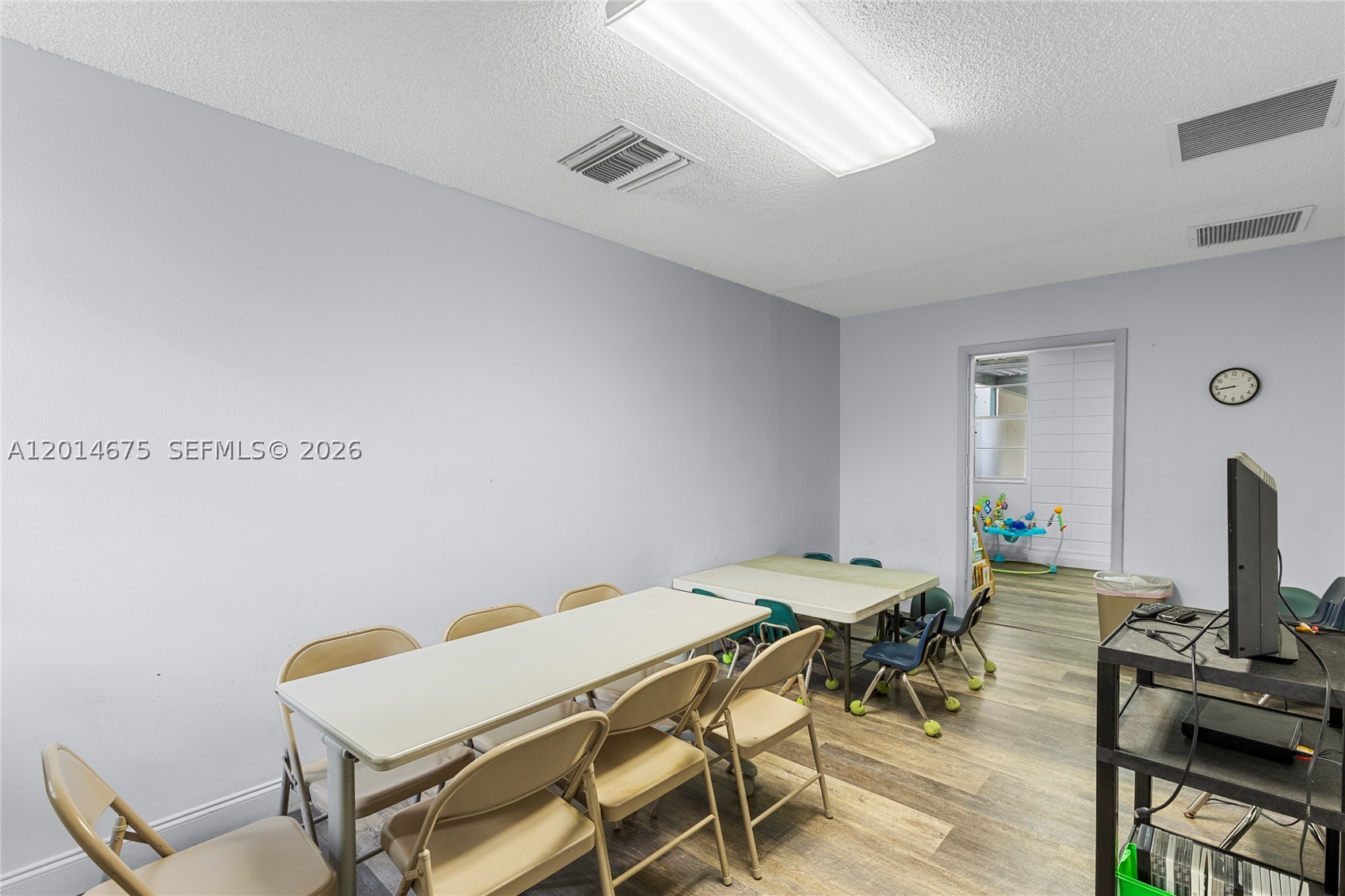 8530 Stirling Rd Property Photo 13