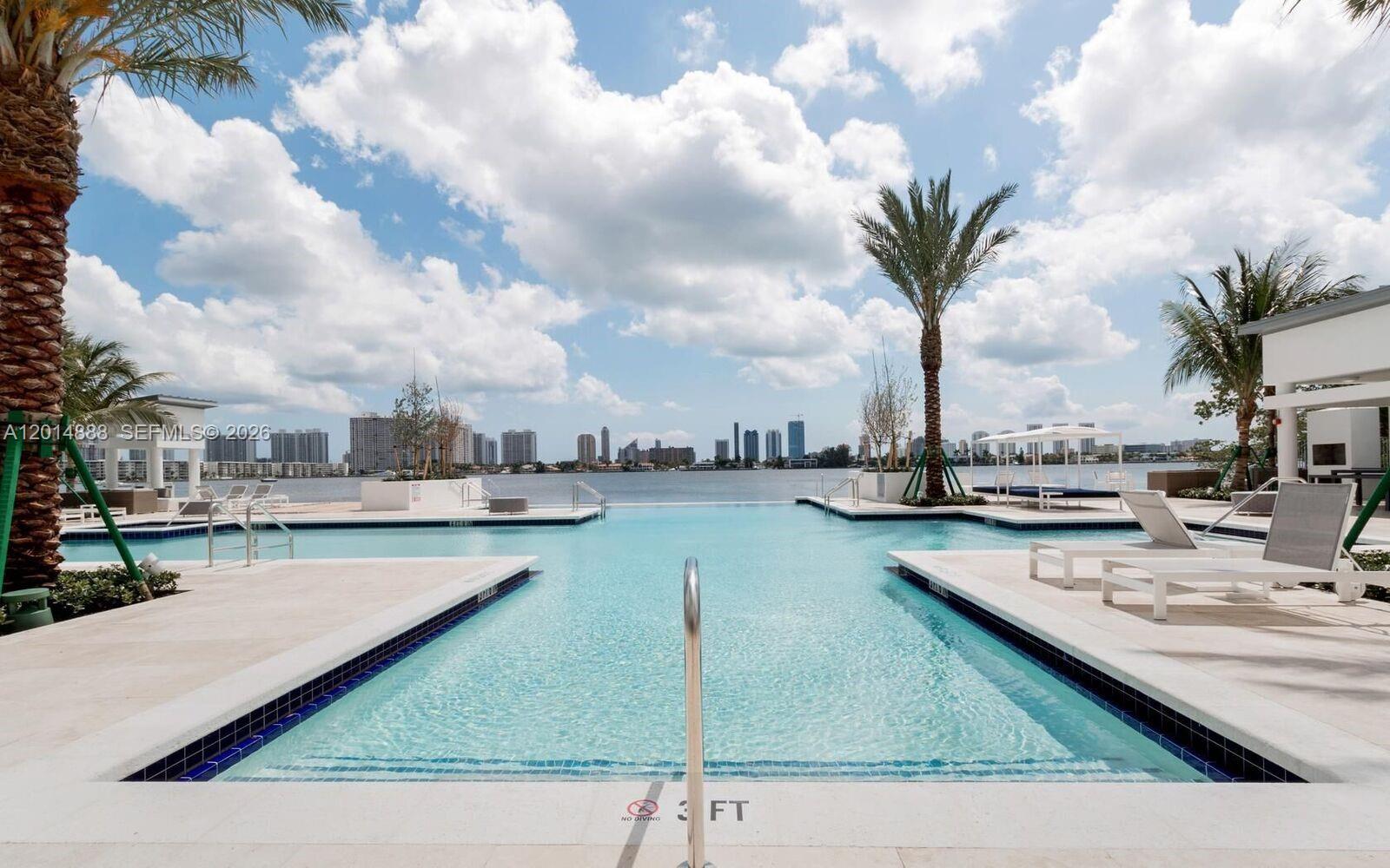 17111 Biscayne Blvd Ph2 Property Photo 15