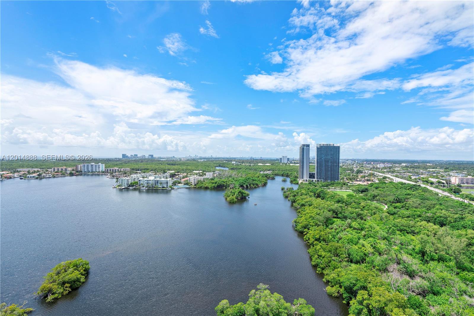 17111 Biscayne Blvd Ph2 Property Photo 33