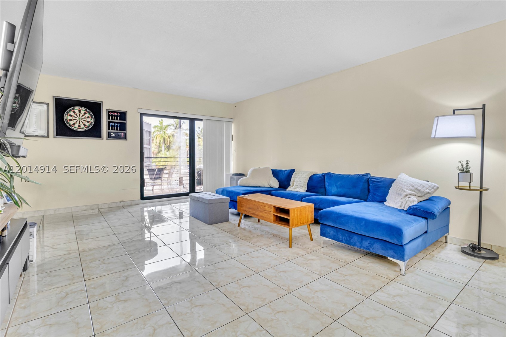4040 N Hills Dr 20 Property Photo 2