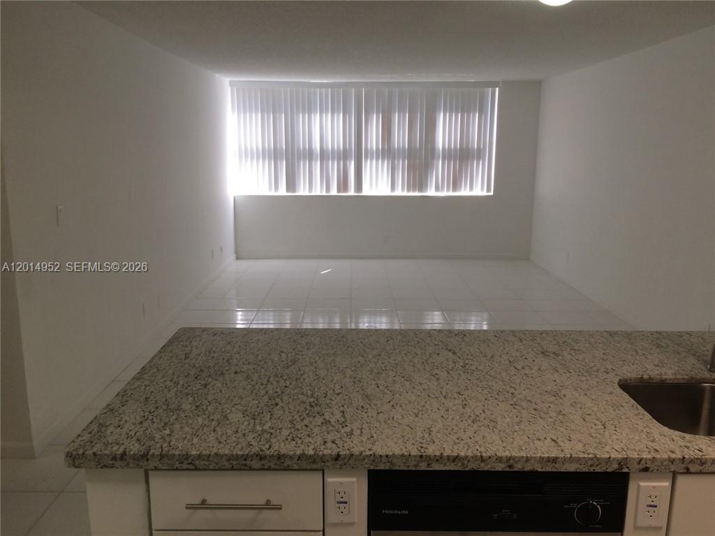 9143 Sw 77 Av B107 Property Photo 6