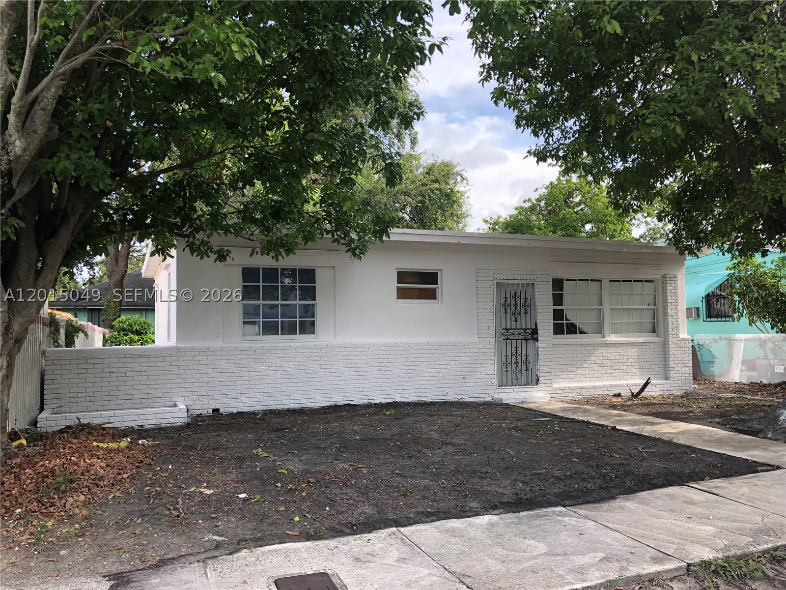 166 NW 68th Ter Property Photo 1