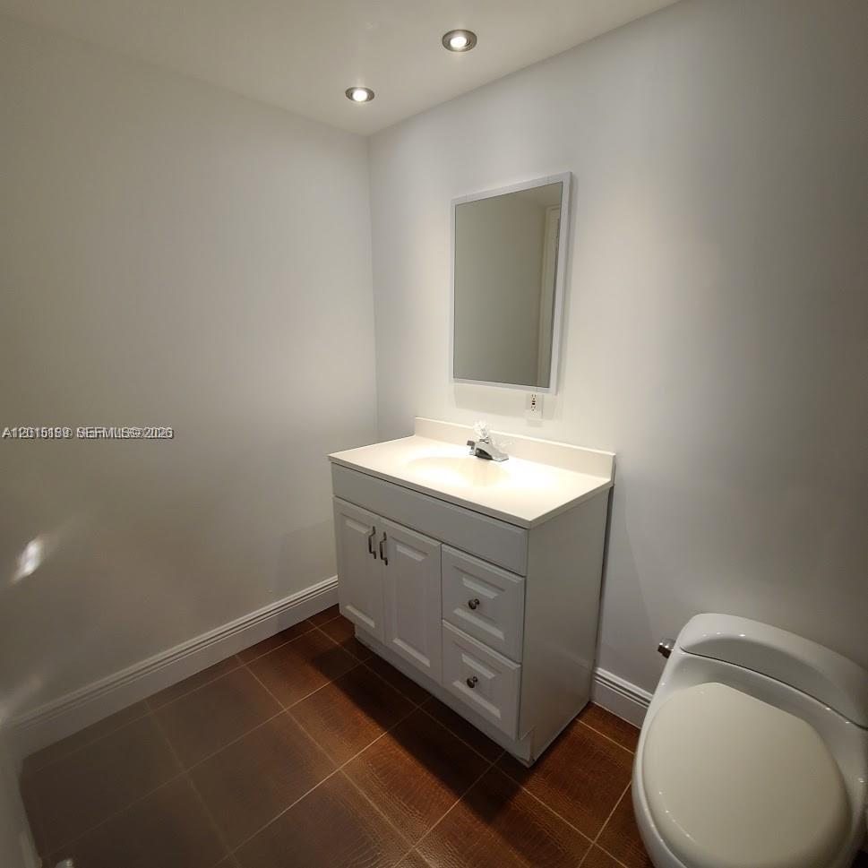 2500 Sw 6th St 303 Property Photo 5