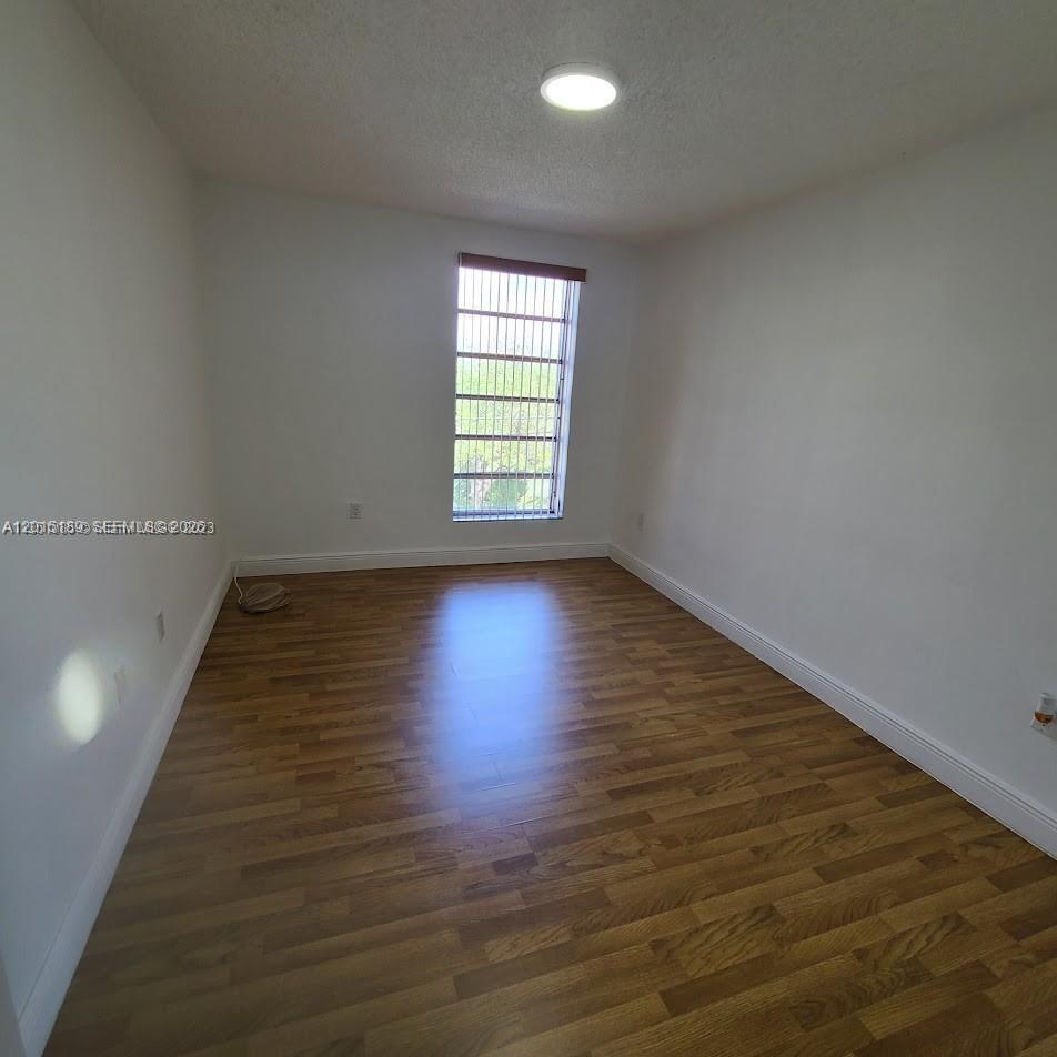 2500 Sw 6th St 303 Property Photo 7