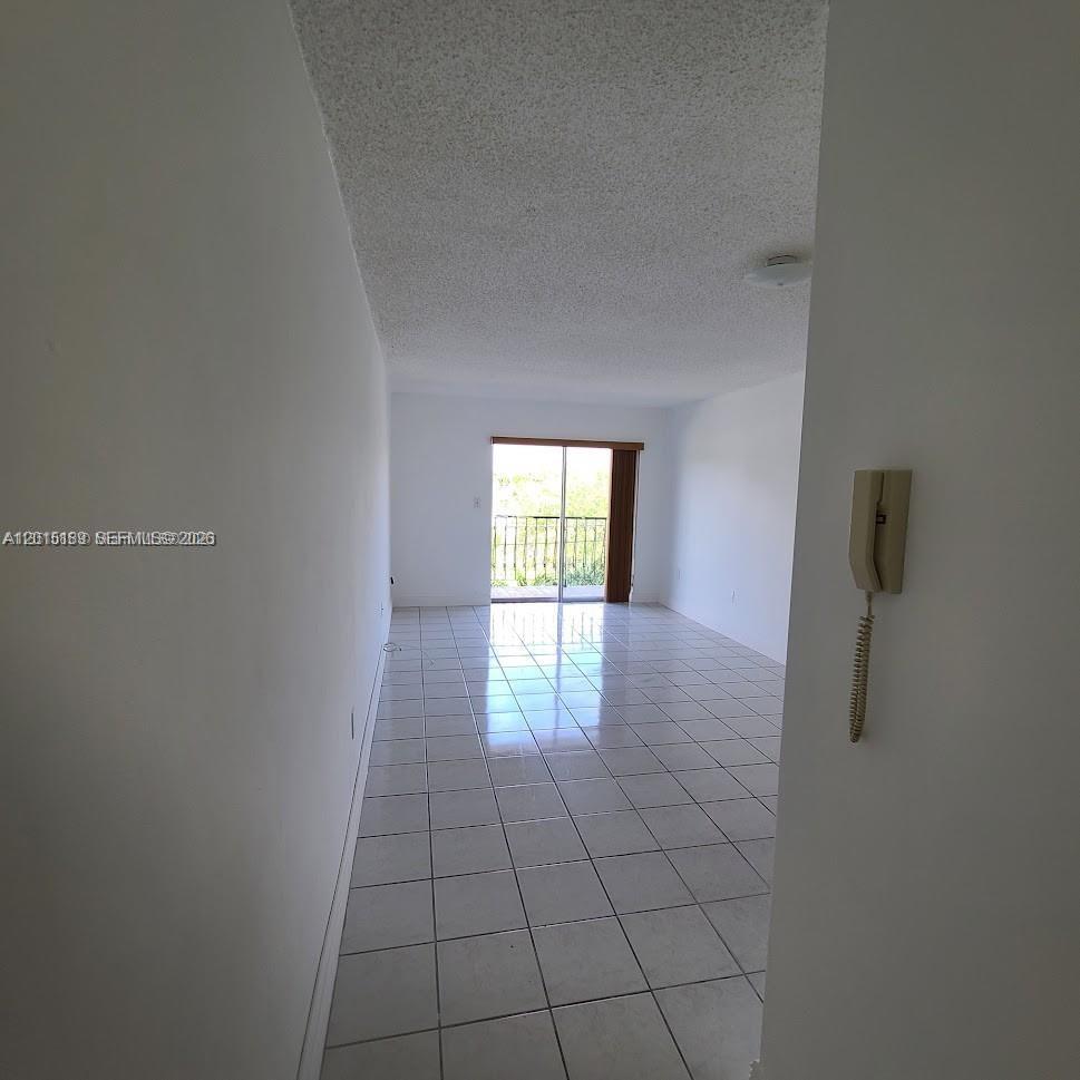 2500 Sw 6th St 303 Property Photo 10