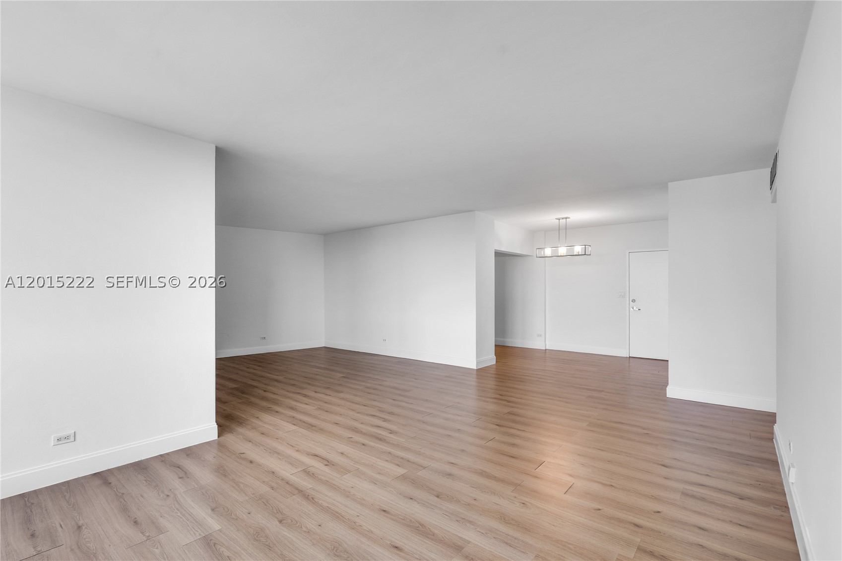 7441 Wayne Ave 4g Property Photo 6