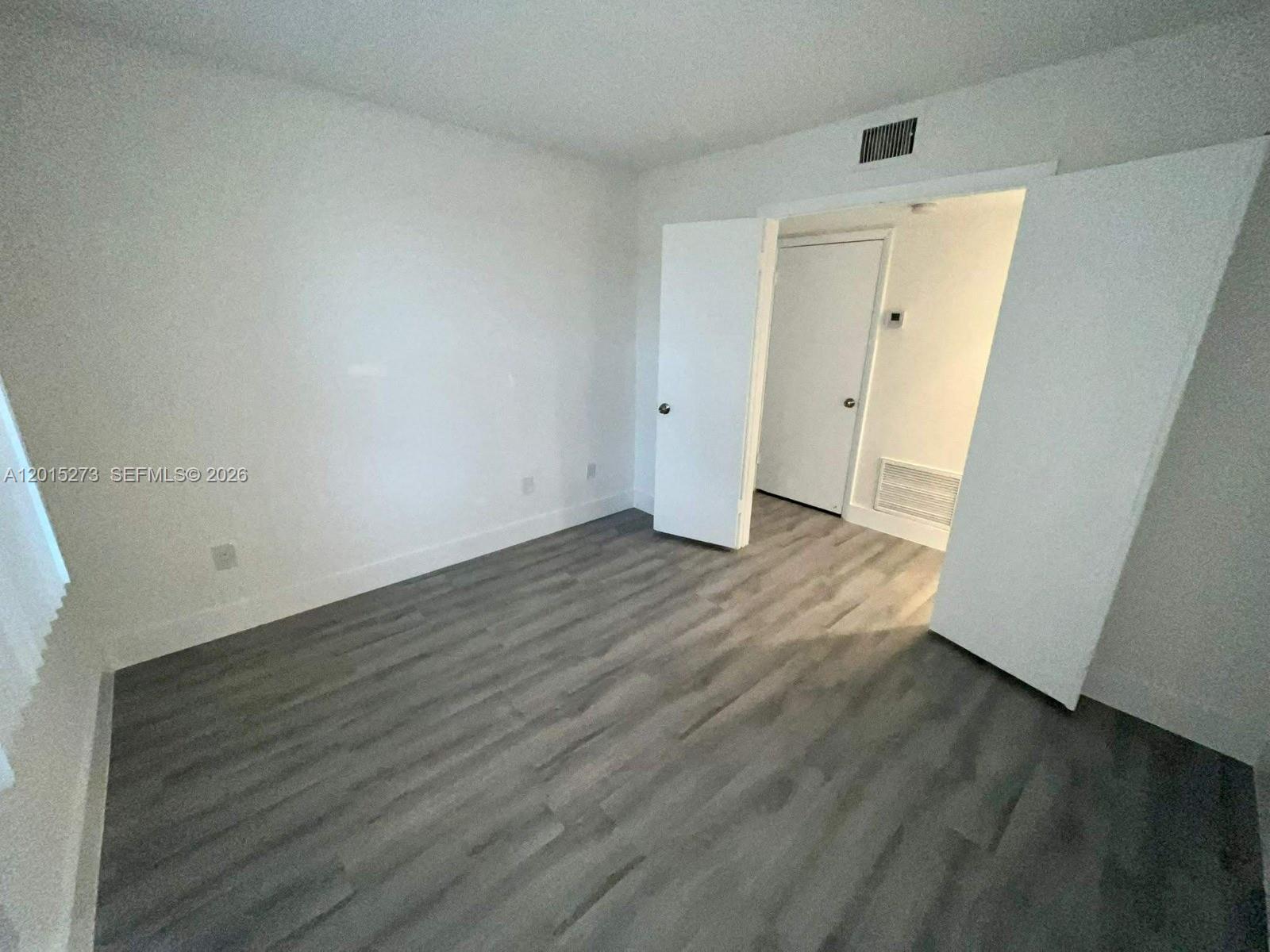 4561 W Mcnab Rd 17 Property Photo 6