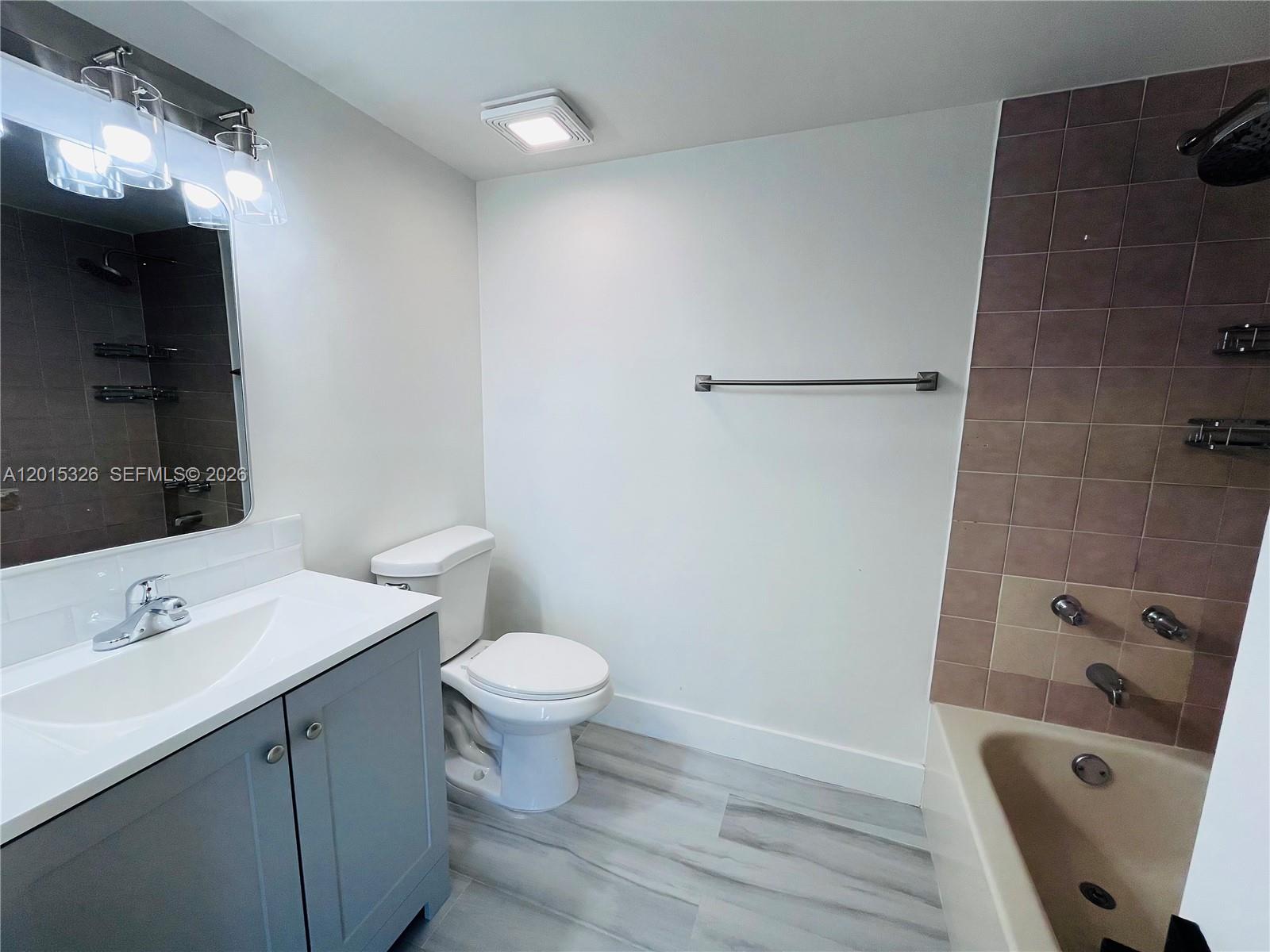 2055 Sw 122nd Ave 507 Property Photo 9