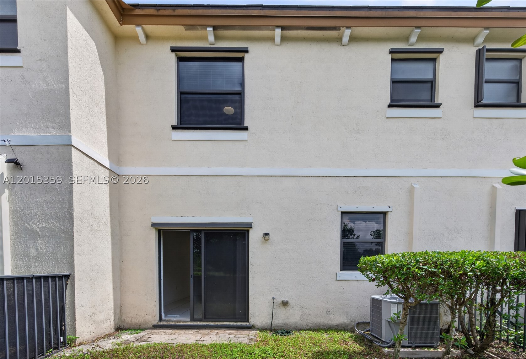 5892 Mustang Mnr 5892 Property Photo 19