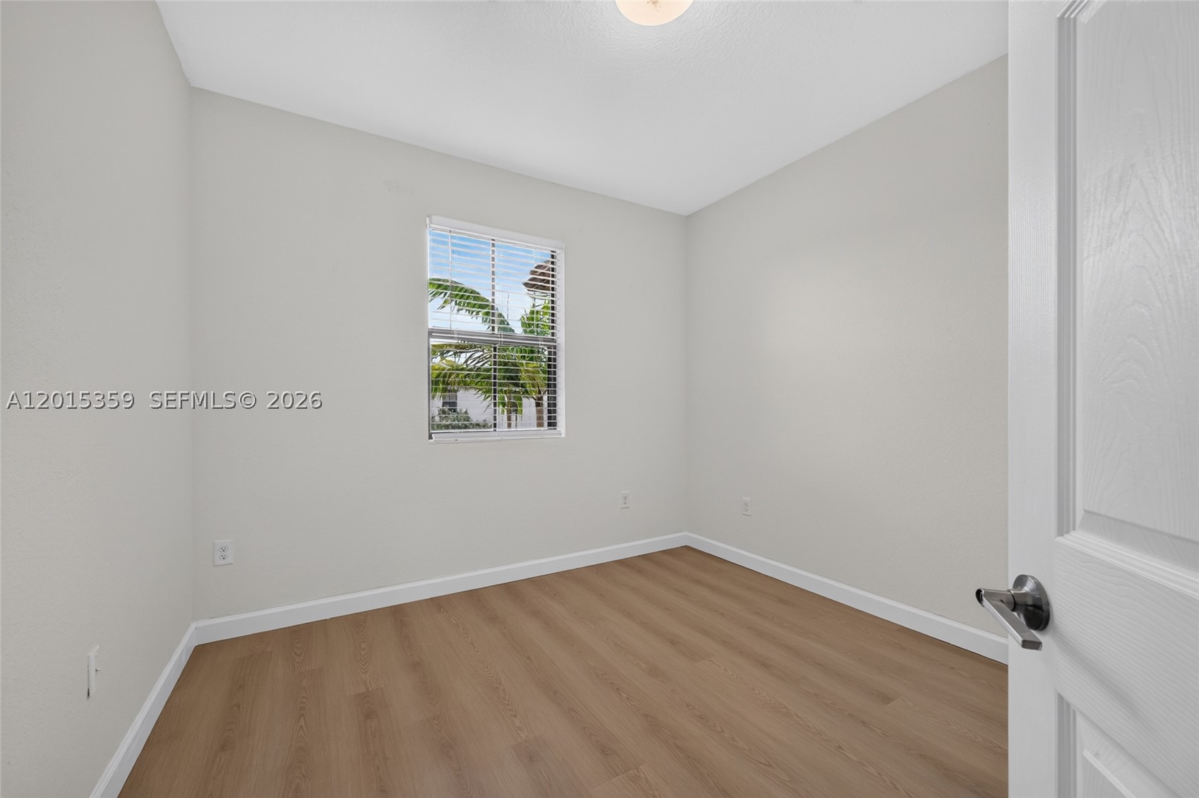 5892 Mustang Mnr 5892 Property Photo 37