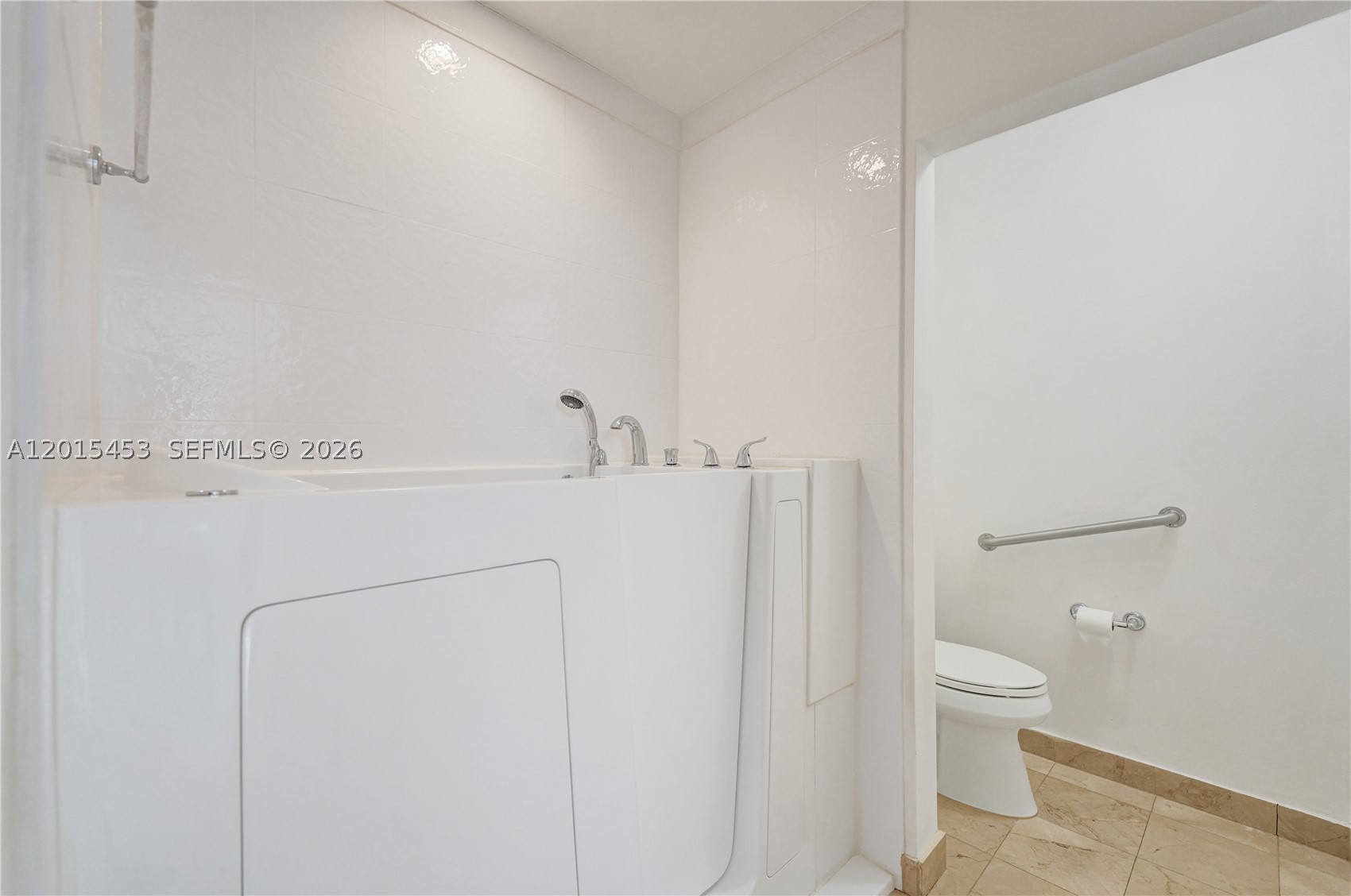 16135 Emerald Estates Dr 166 Property Photo 33