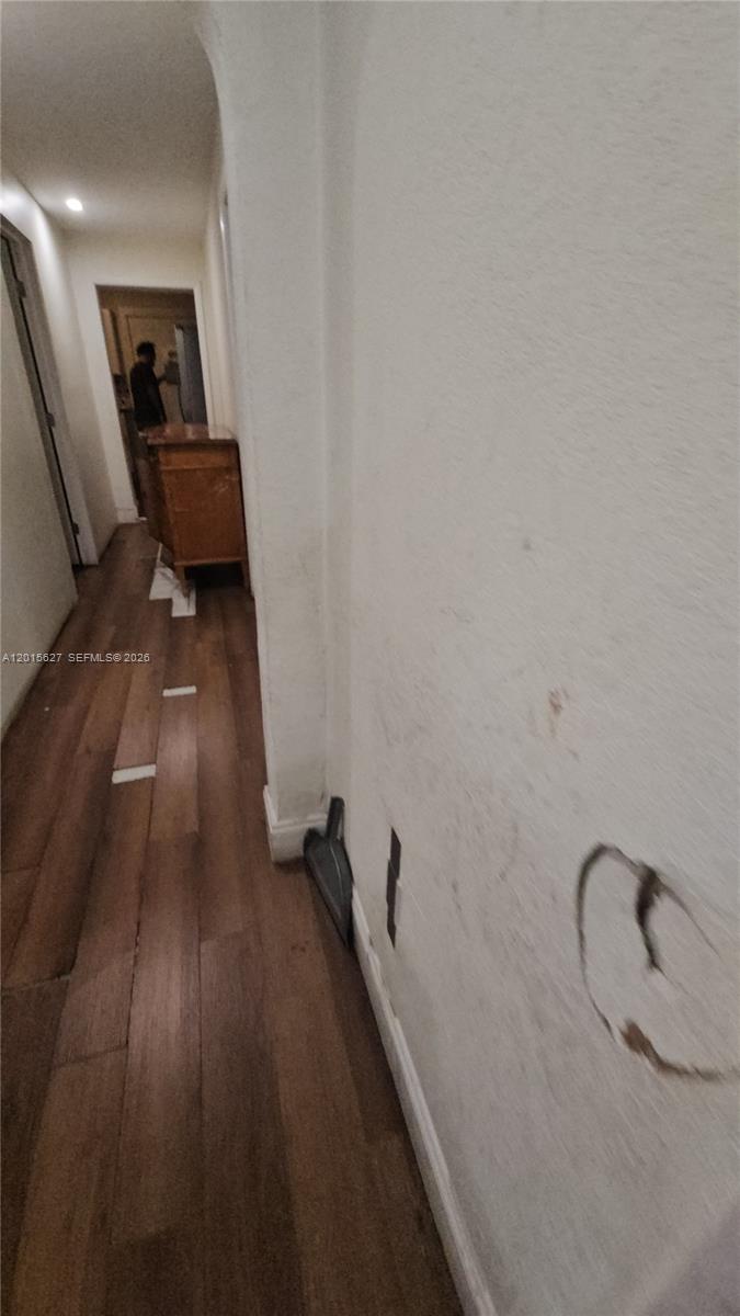 1717 Nw 69th St Property Photo 9