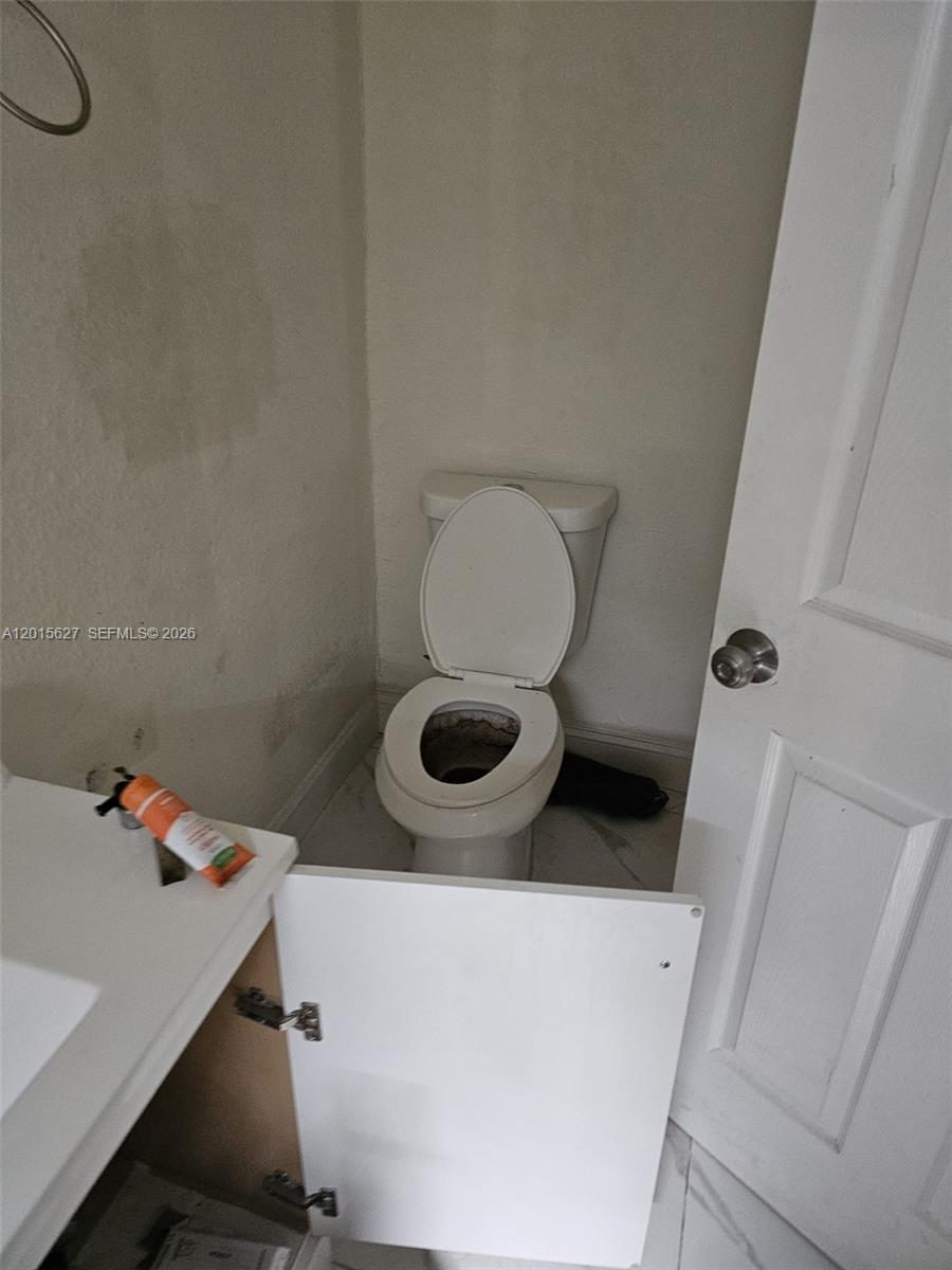 1717 Nw 69th St Property Photo 15