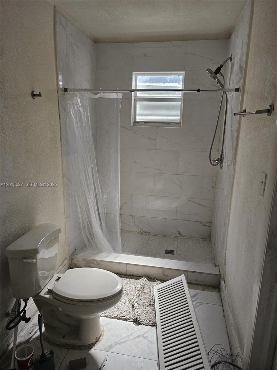 1717 Nw 69th St Property Photo 20